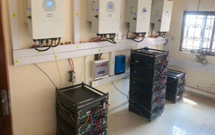 Инвертор RENOPI 40kva Off Grid 65KWH Lifepo4 Аккумуляторная система в Камеруне